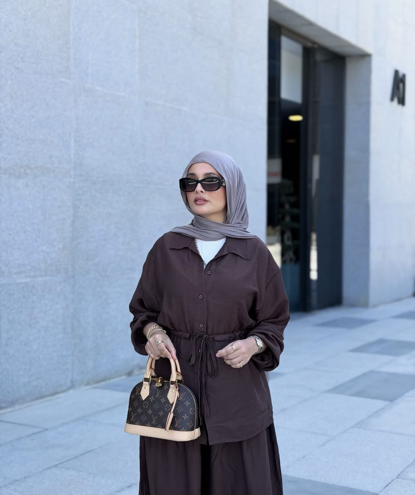 Classic linen Wide-Leg Suit - الصورة 2